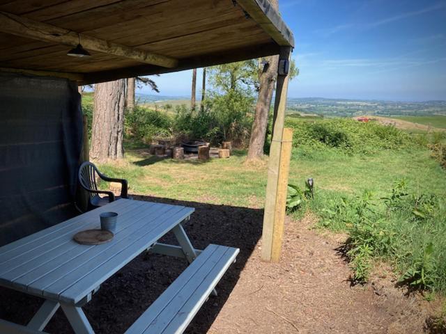 Penbedw Uchaf Estate - Rural Retreats, Tennis Mold Exterior foto